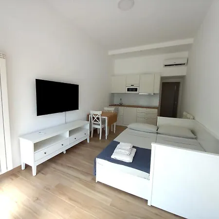 Apartment Logical Via P Rossi 19